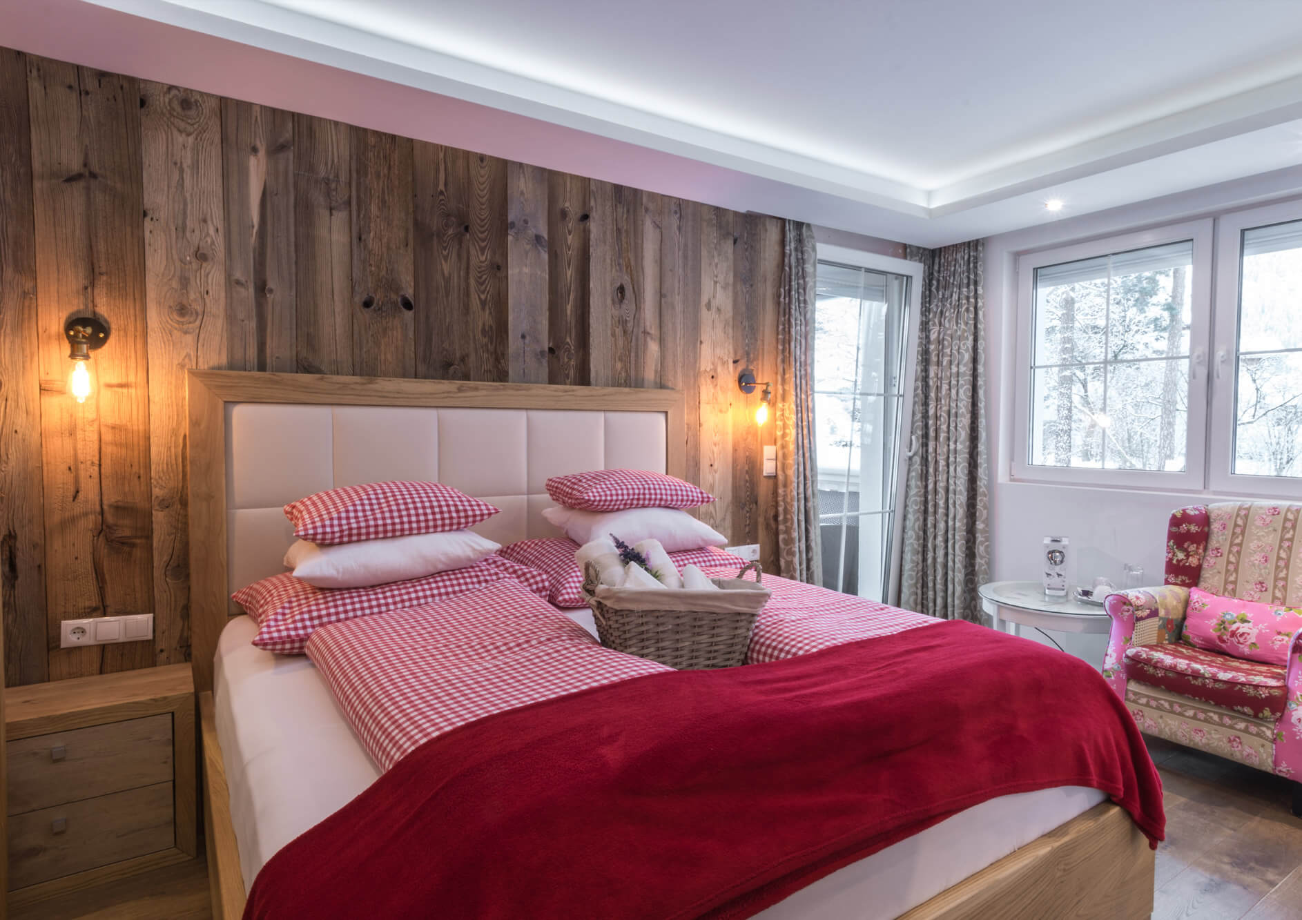 Deluxe Familienzimmer mit zwei Zustellbetten